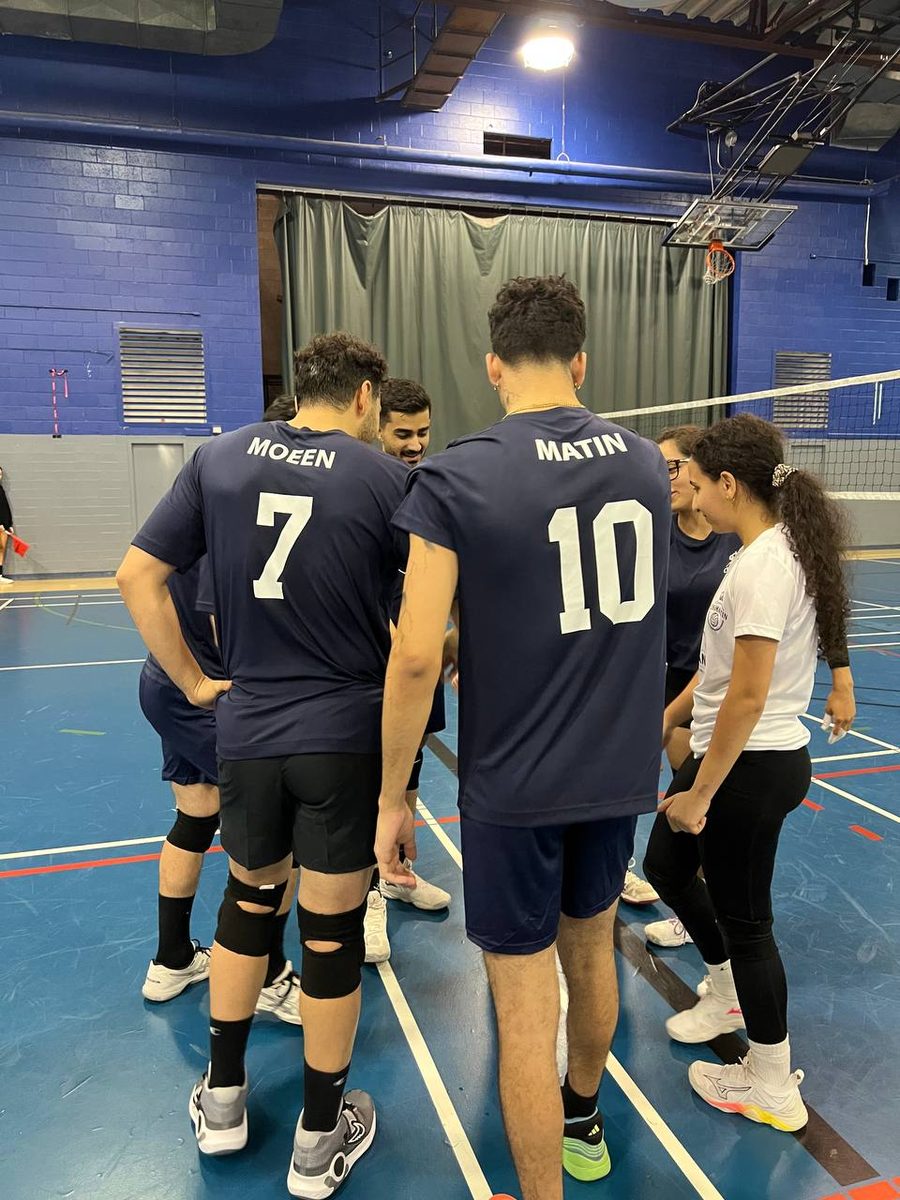 CHAMARTIN players in a team huddle